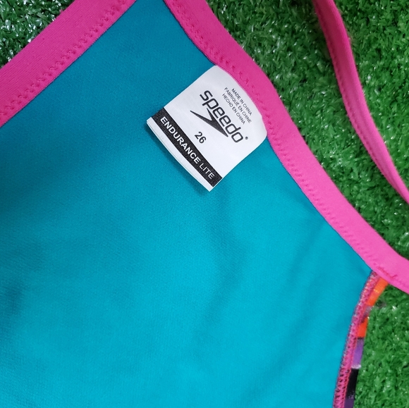 Speedo Swimsuit Eye Spy Printed Vee 2 Women's One- - Picture 9 of 9